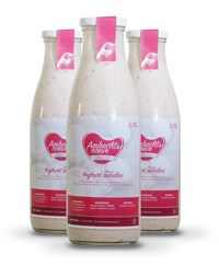 Ambachtshoeve yoghurt aardbei 750 ml. (B)